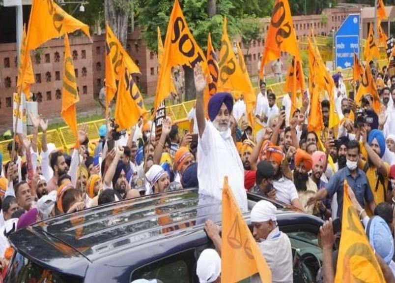 ਅਕਾਲੀ ਏਕਤਾ ਦੀਆਂ ਕੋਸ਼ਿਸ਼ਾਂ ਤੇਜ਼: ਕੀ 2027 ਚੋਣਾਂ ਤੋਂ ਪਹਿਲਾਂ ਇੱਕ ਮੰਚ 'ਤੇ ਆਉਣਗੀਆਂ ਪੰਥਕ ਧਿਰਾਂ?