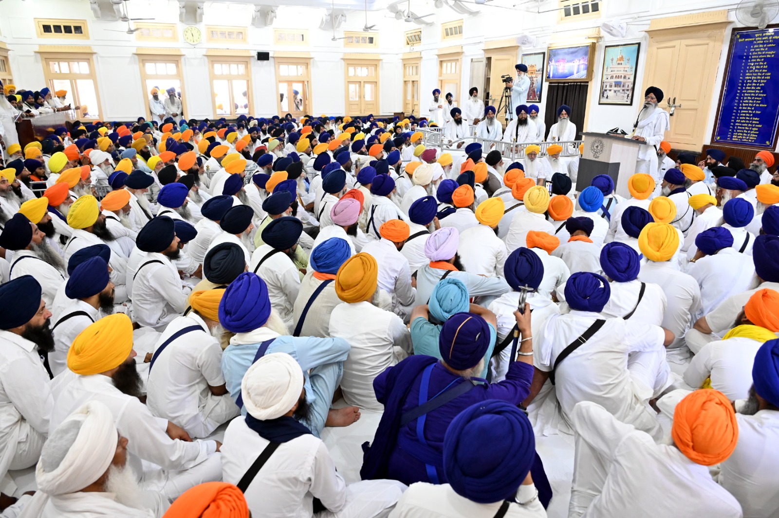 ਬੇਅਦਬੀ ਕਾਨੂੰਨ ਖ਼ਿਲਾਫ਼ SGPC ਦੀ ਵੱਡੀ ਇਕੱਤਰਤਾ, ਪ੍ਰਚਾਰਕਾਂ ਤੇ ਗ੍ਰੰਥੀ ਸਿੰਘਾਂ ਨੇ ਜਤਾਇਆ ਰੋਸ