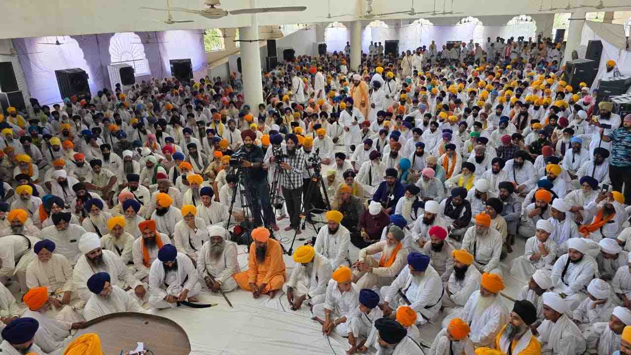 ਸਰਕਾਰ ਵੱਲੋਂ ਬਣਾਏ ਐਕਟ ਵਿੱਚ ਸਿੱਖ ਭਾਵਨਾਵਾਂ ਵਿਰੁੱਧ ਦਰਜ ਮੱਦਾਂ ਤੇ ਸ਼ਬਦਾਵਲੀ ਨੂੰ ਲੈ ਕੇ ਸਿੱਖ ਜਥੇਬੰਦੀਆਂ ਦੀ ਤਖ਼ਤ ਸ੍ਰੀ ਦਮਦਮਾ ਸਾਹਿਬ ਵਿਖੇ ਹੋਈ ਭਰਵੀਂ ਇਕੱਤਰਤਾ