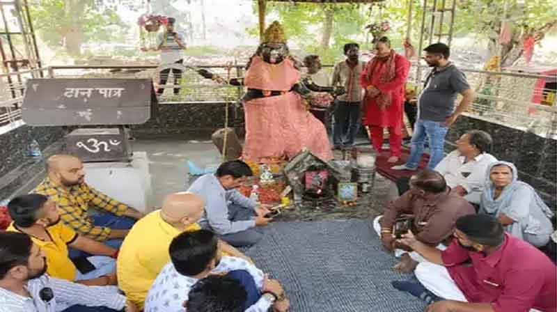 The mischievous elements destroyed the idol of Kali Maa, Hindu community leaders warned the administration
