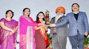 Girls students of KMV Collegiate School honored with Star Achiever Award